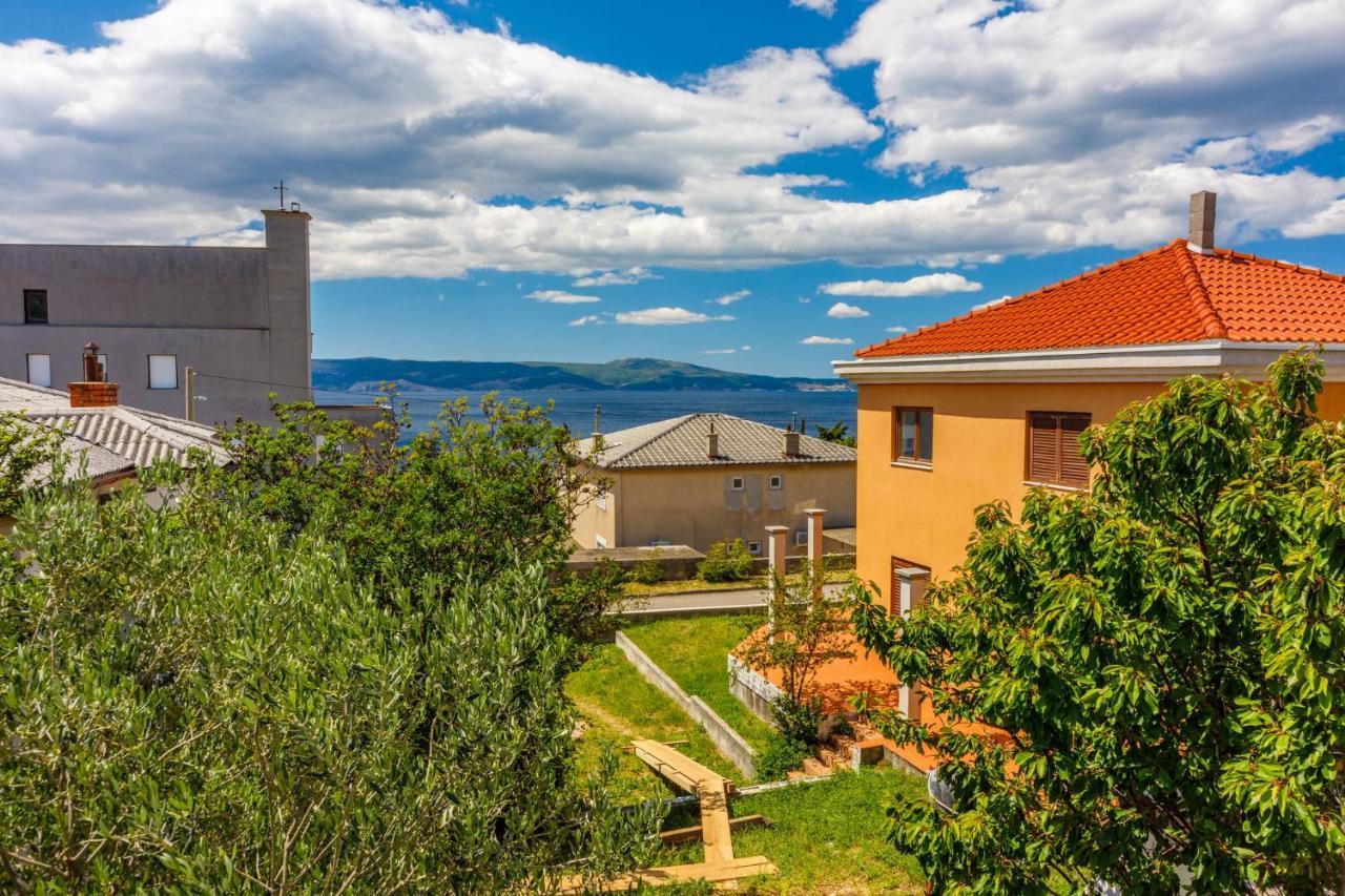 Azur Novi Vinodolski Buitenkant foto